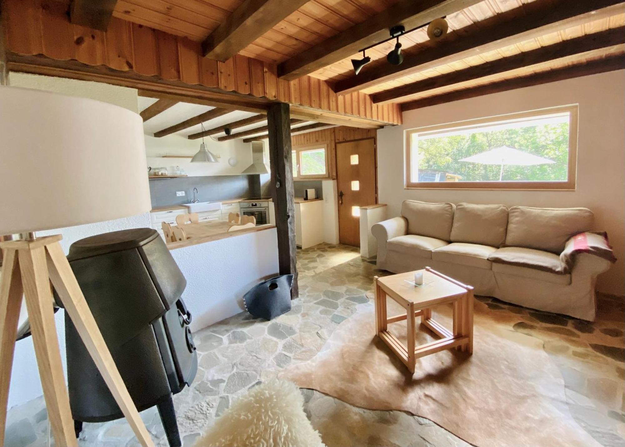 Eco Lodge With Jacuzzi And View In The Swiss Alps Grone Экстерьер фото
